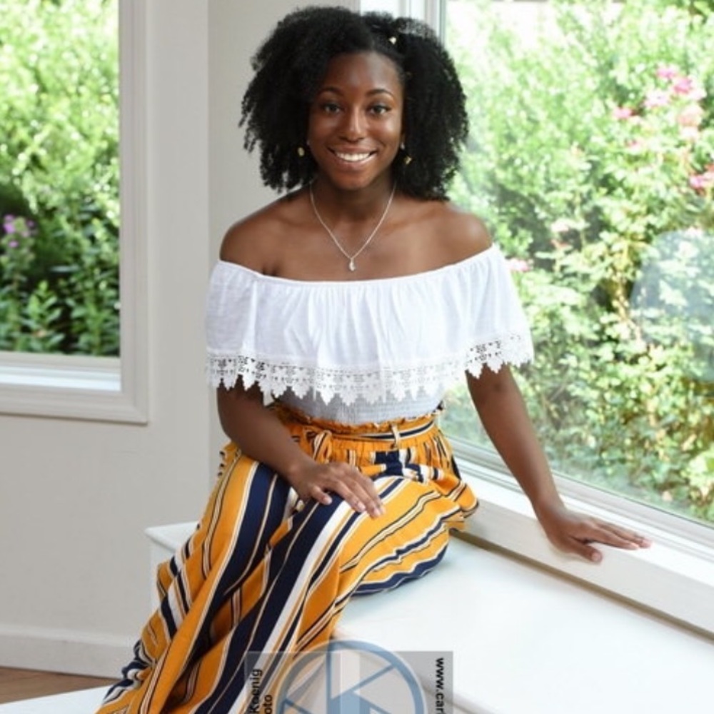 Meet your Posher, Micayla